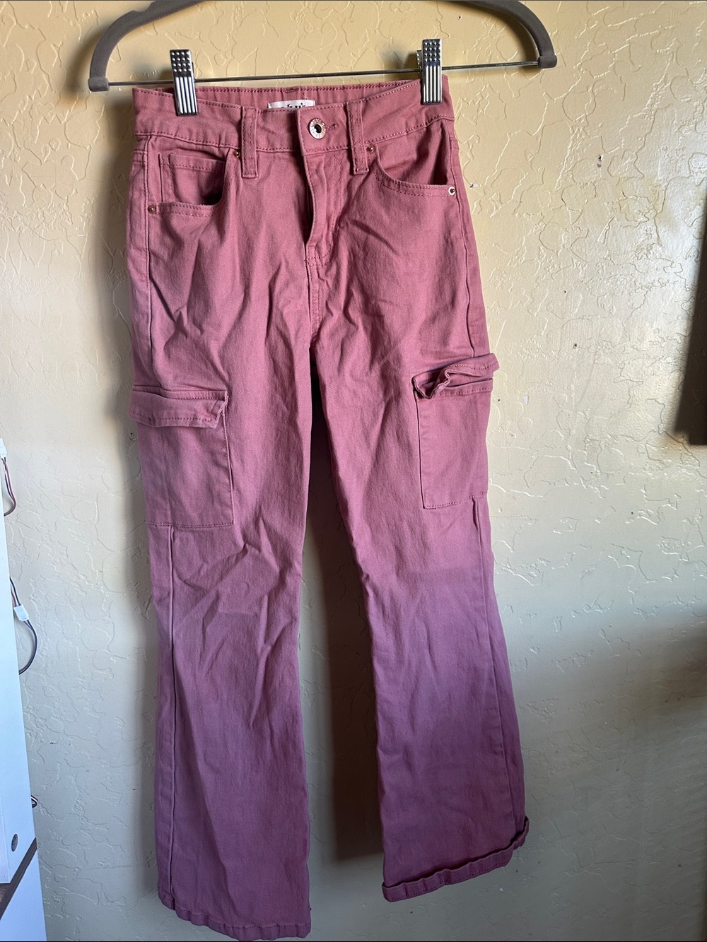 YMI Wide-Leg Cargo Jeans in Rose